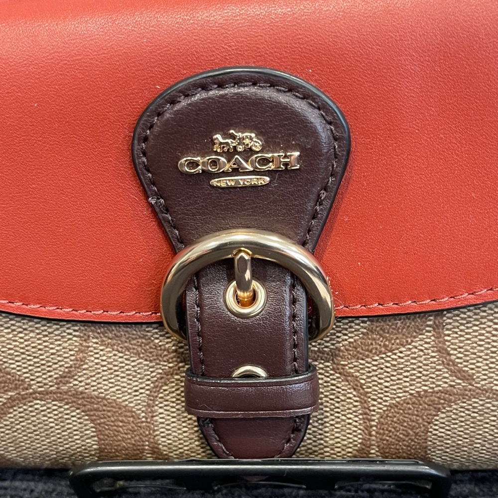 NWT Signature Mix Coach Tan and Rust Kleo Wallet - Picture 2 of 8